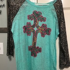 Southern grace quarter length sleeve